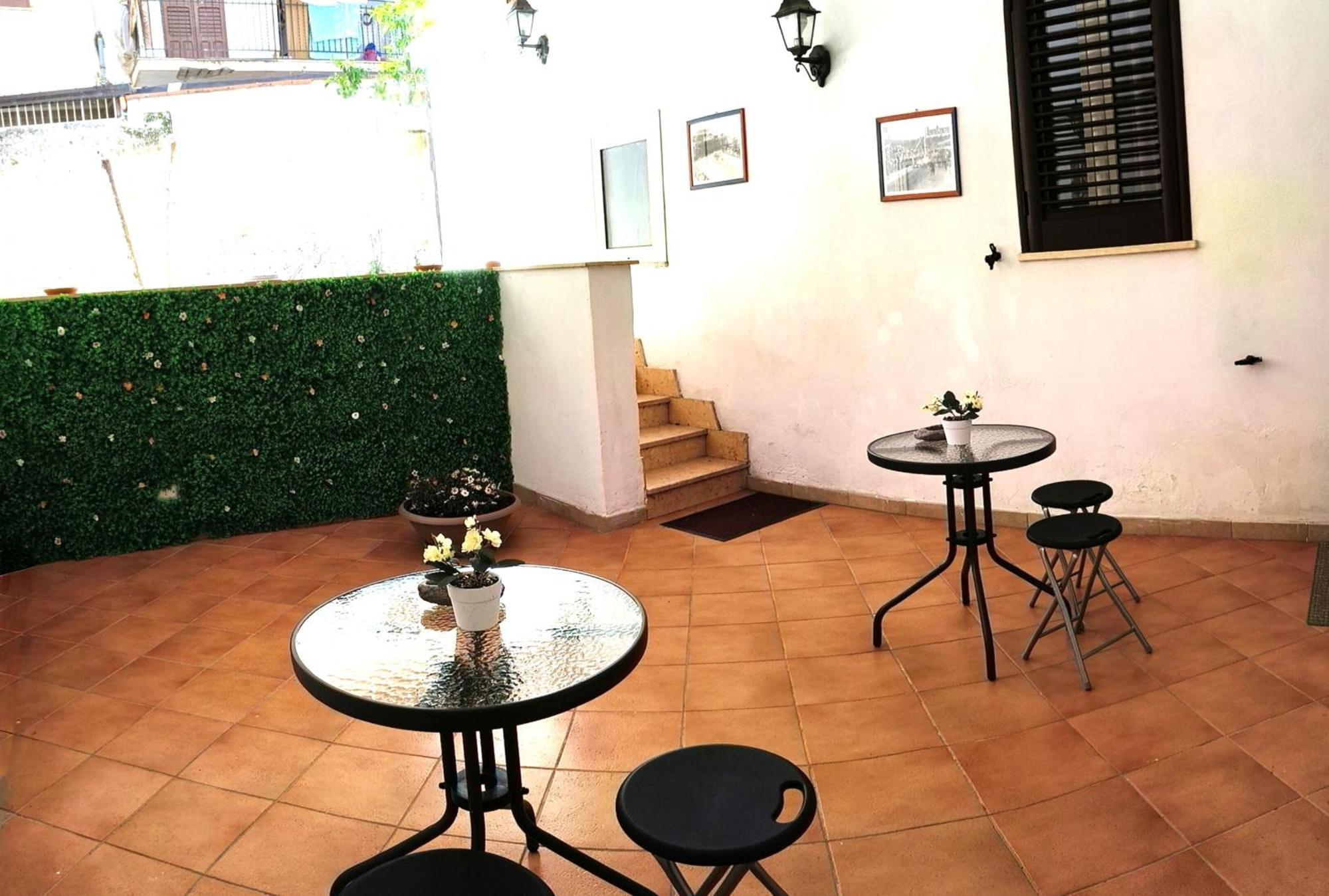Angolo Di Sicilia — Photos 1